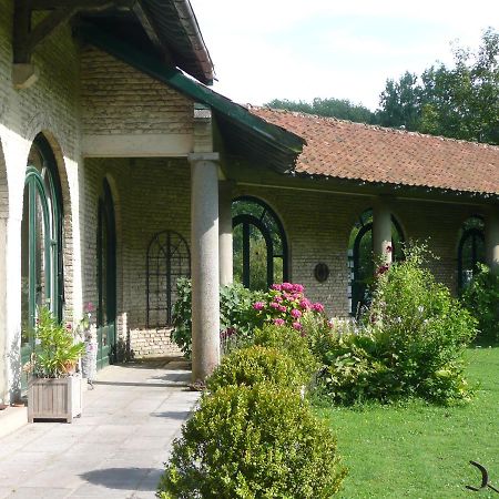 לינה וארוחת בוקר Manoir De Bois En Ardres מראה חיצוני תמונה