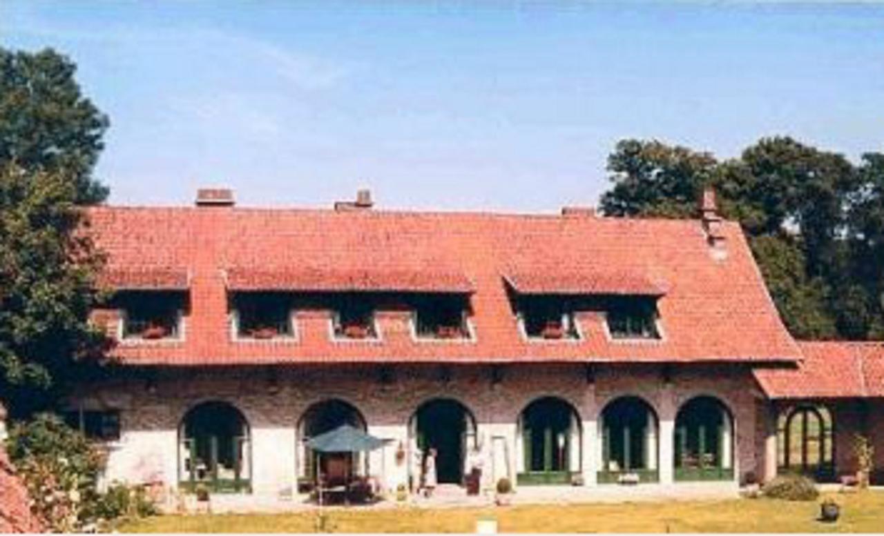 לינה וארוחת בוקר Manoir De Bois En Ardres מראה חיצוני תמונה