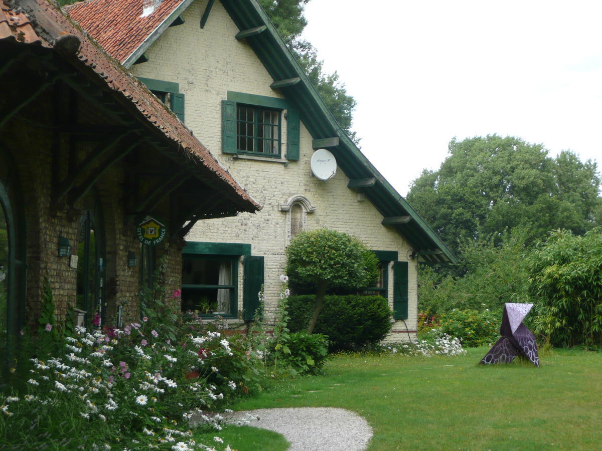 לינה וארוחת בוקר Manoir De Bois En Ardres מראה חיצוני תמונה