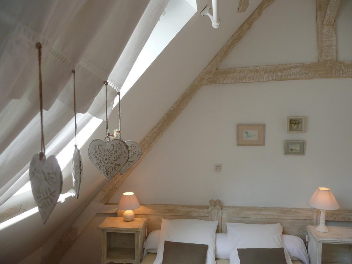 לינה וארוחת בוקר Manoir De Bois En Ardres חדר תמונה