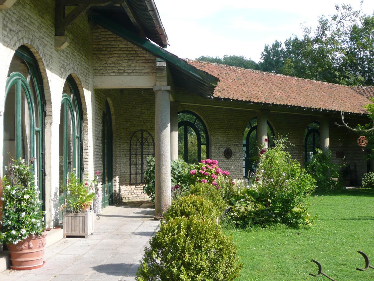 לינה וארוחת בוקר Manoir De Bois En Ardres מראה חיצוני תמונה