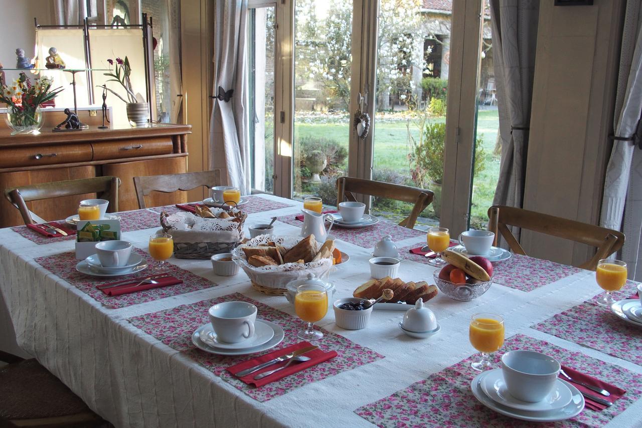 לינה וארוחת בוקר Manoir De Bois En Ardres מראה חיצוני תמונה